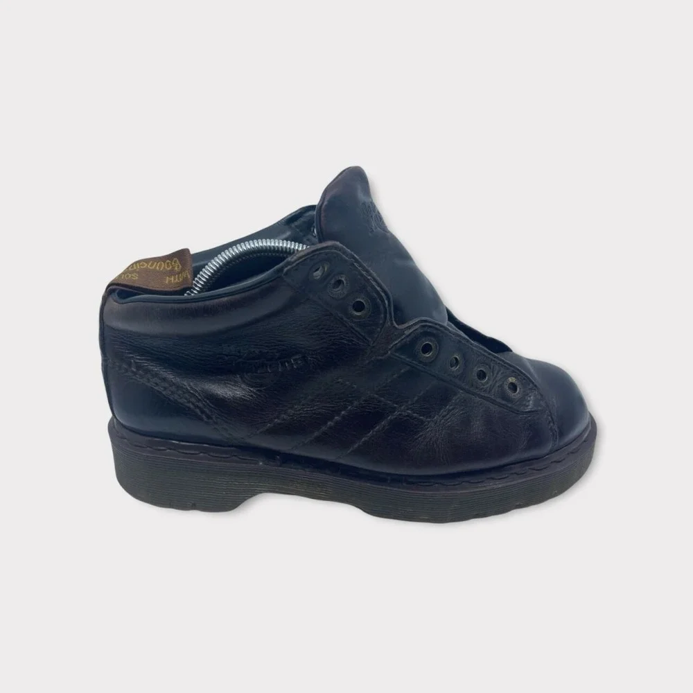 Dr. Martens AW 004 Boots Unisex UK 8 Black Good Made in‎ England Leather Chukka